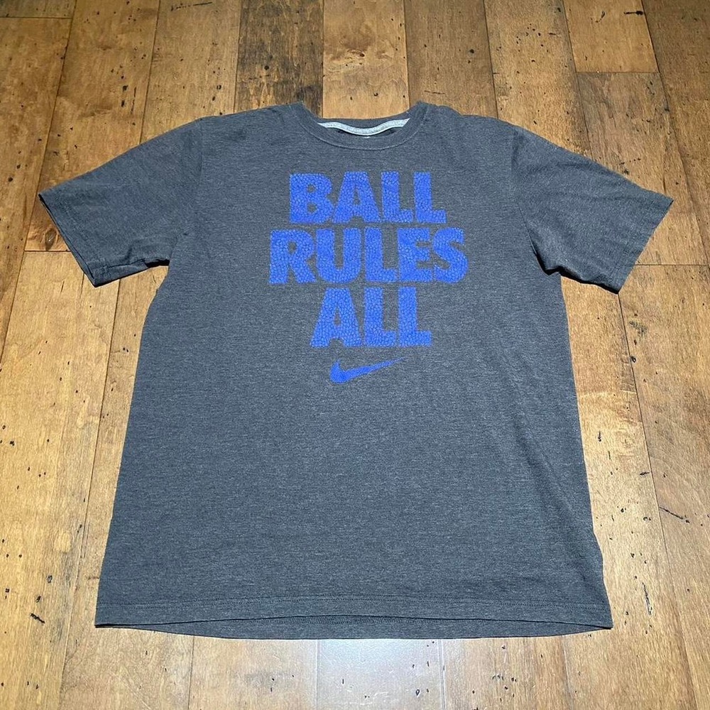 Vintage Y2K Nike tee Size large